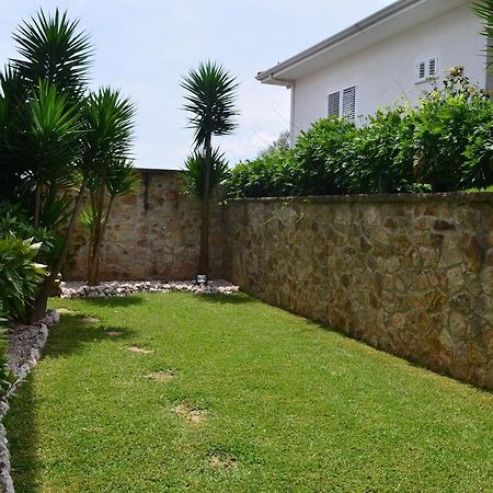Valadas Guest House Canedo  Экстерьер фото