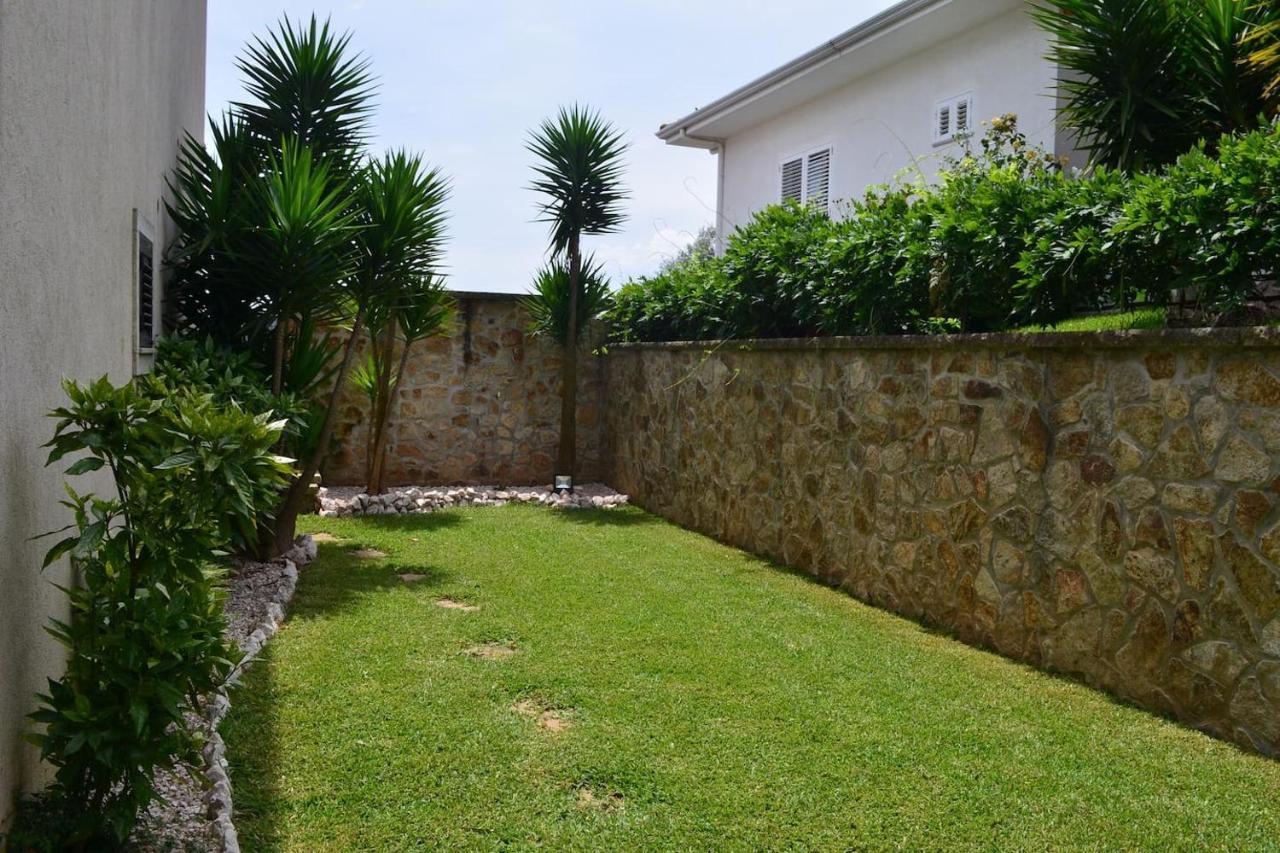 Valadas Guest House Canedo  Экстерьер фото